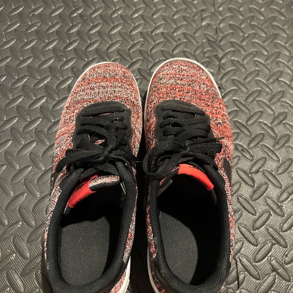 Nike Air Force 1 Flyknit men’s 12 - Picture 5 of 6